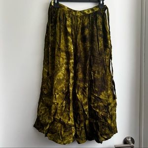 New wide legged capri pants